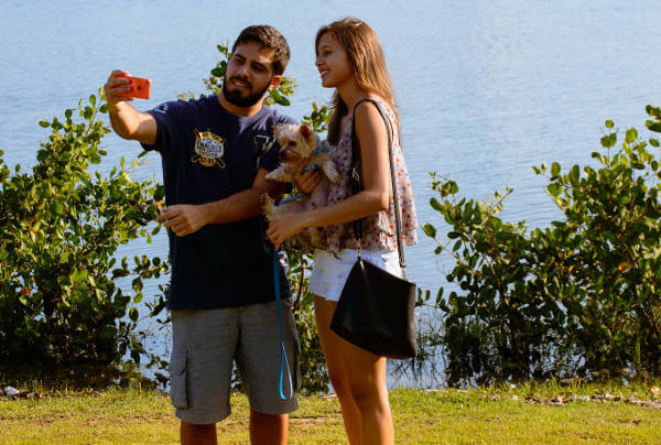 Les endroits ou il faut se prendre en photo à Annecy selfie selfie en vacances