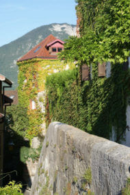 annecy montée du château