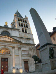 église et fontaine annéciennes