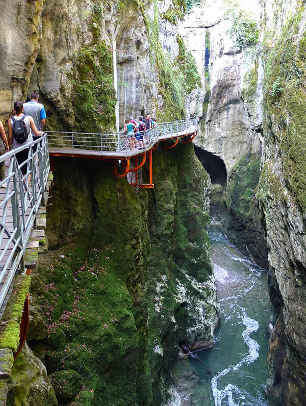 balade vertigineuse aux gorges du Fier