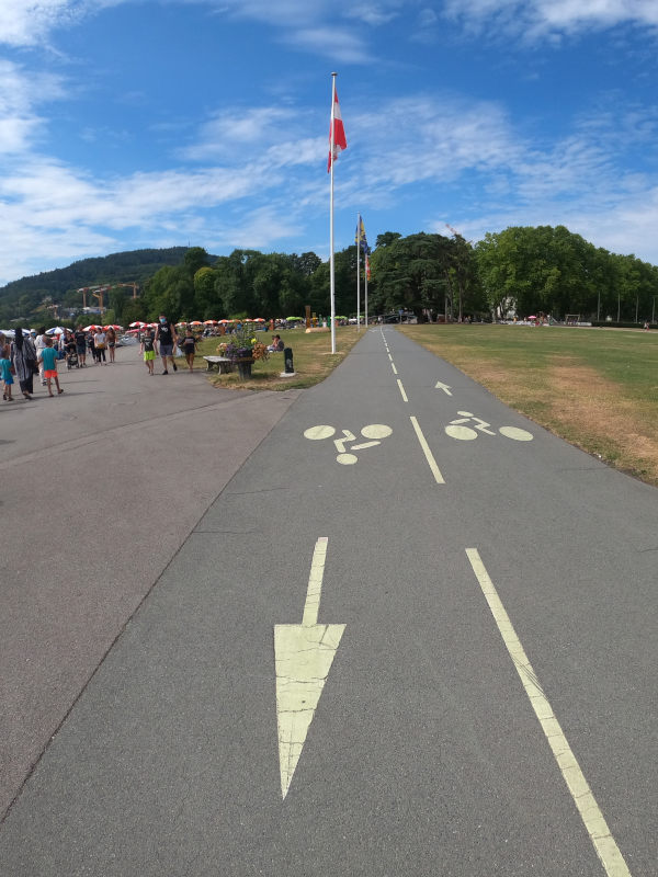 Piste cyclable sur le Paquier