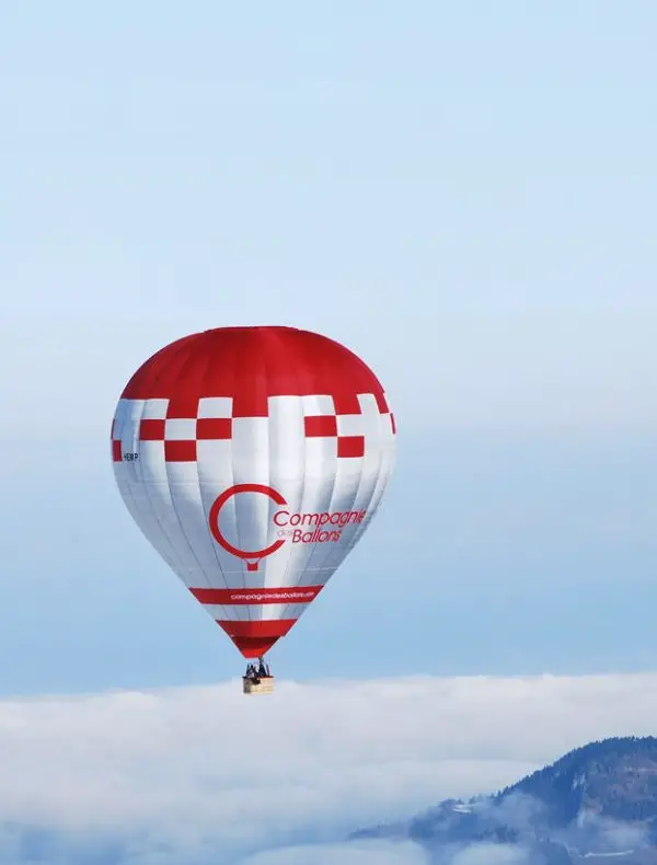 Vol en montgolfière au dessus du lac d’Annecy