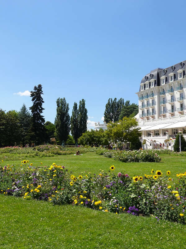 Parc attenant à l'impérial Palace