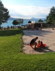 terrain de volley plage de menthon saint bernard