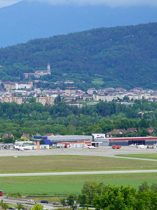 Venir en avion à Annecy