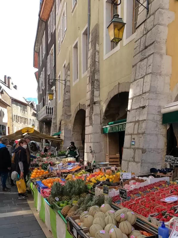marché de la vieille ville d'Annecy